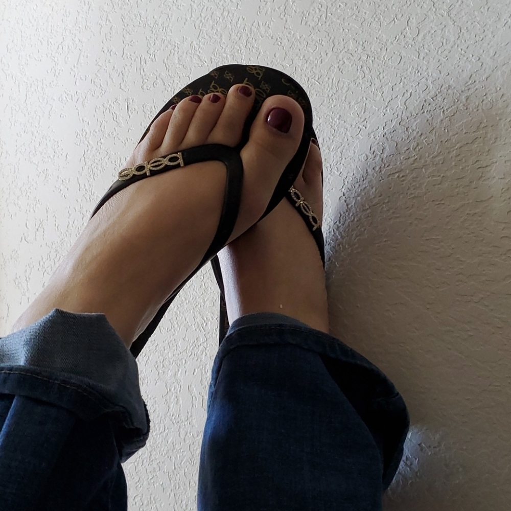 Sandals - Picture 7 of 9